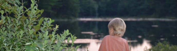 laurien picking berries